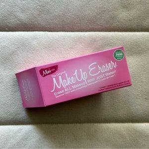 NIB The Original MakeUp Eraser- Mini Pink Reusable MakeUp Eraser